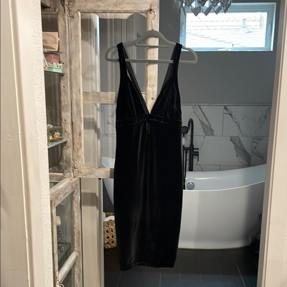 Express Black Velvet Midi Dress